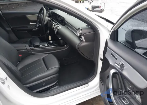 2020 Mercedes-Benz A 220 из США, поврежденный, VIN WDD3G4EB8LW038108